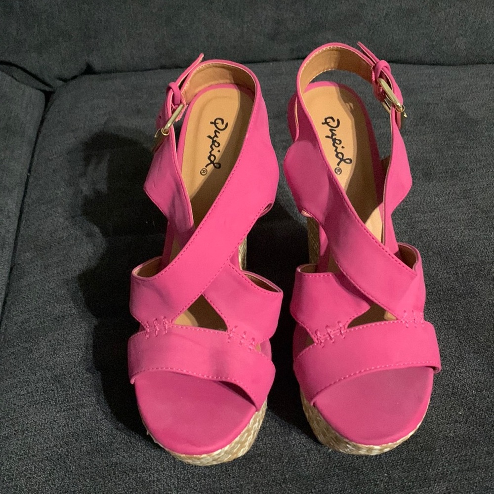 Woman wedges sandals hot pink size 6